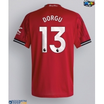 Moški Nogometni dresi Manchester United Patrick Dorgu #13 Domači 2025-26 Kratek Rokav